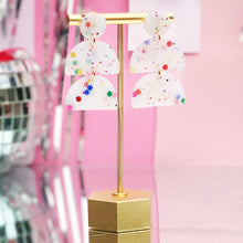Load image into Gallery viewer, CLEAR RAINBOW GLITTER CLAY BECKY EARRINGS