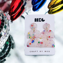 Load image into Gallery viewer, CLEAR RAINBOW GLITTER CLAY BECKY EARRINGS